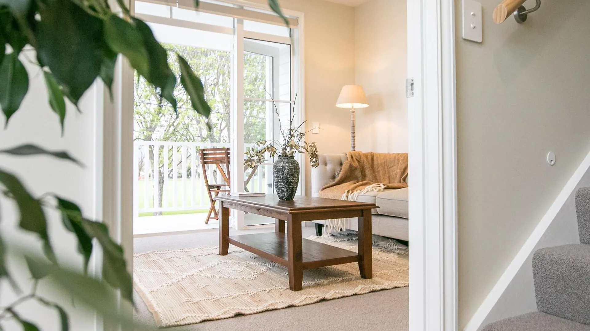 3 Bed Family Retreat Classic Charm With Park Views Christchurch